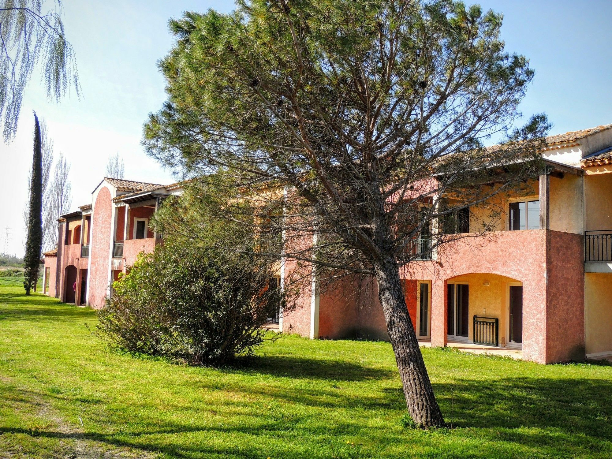 Sowell Residences Les Mazets Arles Exteriér fotografie